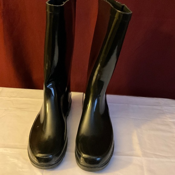 Shoes - Black Glossy Rain Boots